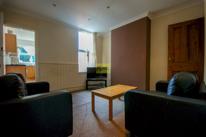 2 Bedroom Terraced House To Rent In Manilla Road, Selly Park - Student Property, B29