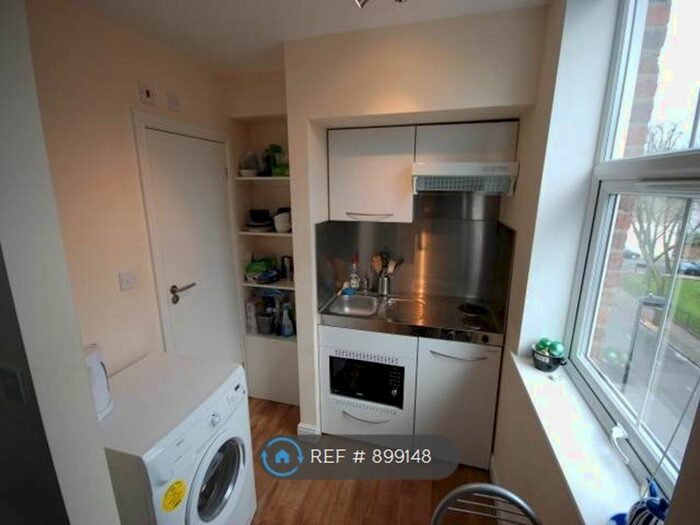 Studio To Rent In (Kd) Kingsdown Road, London, N19