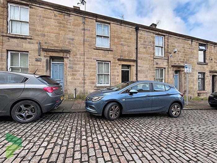 3 Bedroom Terraced House For Sale In South Street, Darwen, BB3