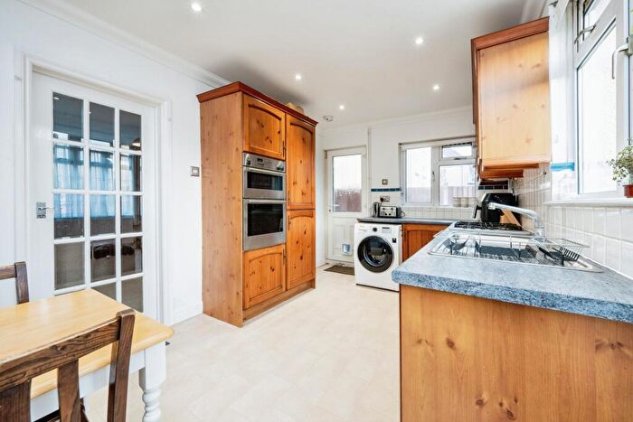 2 Bedroom Semi-Detached House For Sale In Cardington Road, Bedford, MK42