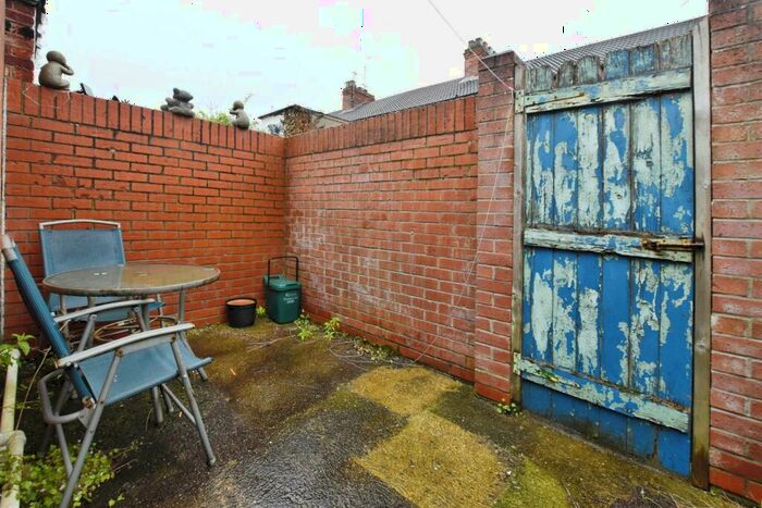 2 Bedroom Terraced House For Sale In Belvoir Street, Hull, HU5
