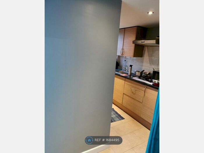 Studio To Rent In Cranbrook Road, Ilford, IG2