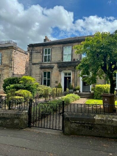 2 Bedroom Flat To Rent In Pitt Terrace, Stirling Town, Stirling, FK8