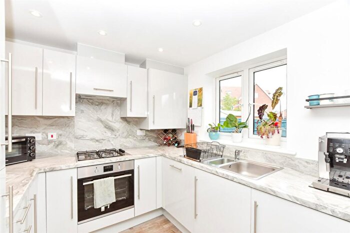 3 Bedroom Semi Detached House For Sale In Rathbone Crescent, Horley, Surrey, RH6