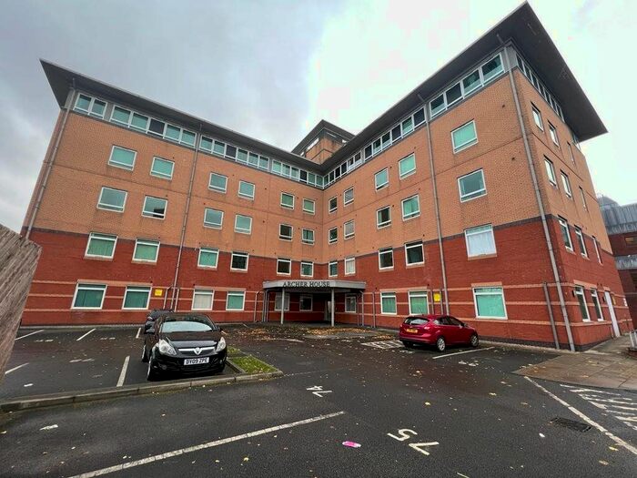 1 Bedroom Flat To Rent In John Street, Stockport, SK1