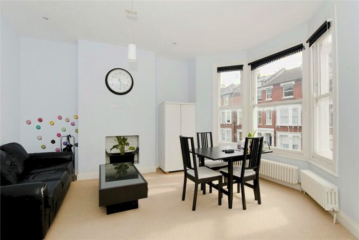 1 Bedroom Flat To Rent In Horsell Road, Holloway, N5