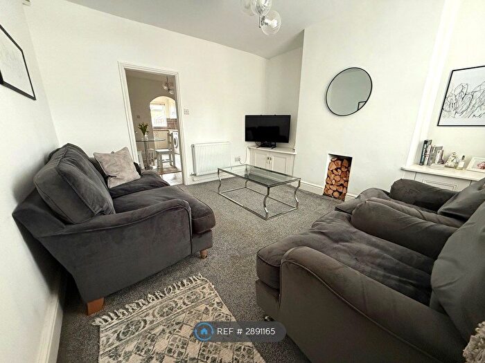 2 Bedroom Terraced House To Rent In Lowndes Lane, Stockport, SK2
