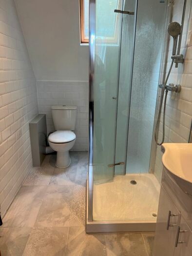 Studio To Rent In Brent Street, Hendon, NW4