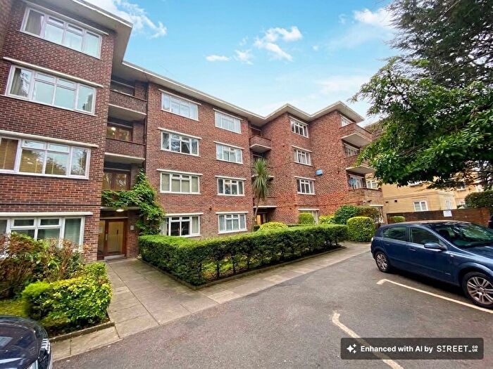 1 Bedroom Flat To Rent In Hulse Road, Hulse Lodge Hulse Road, SO15