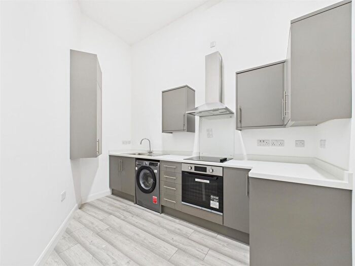 2 Bedroom Flat To Rent In Seaview Road, Wallasey, CH45