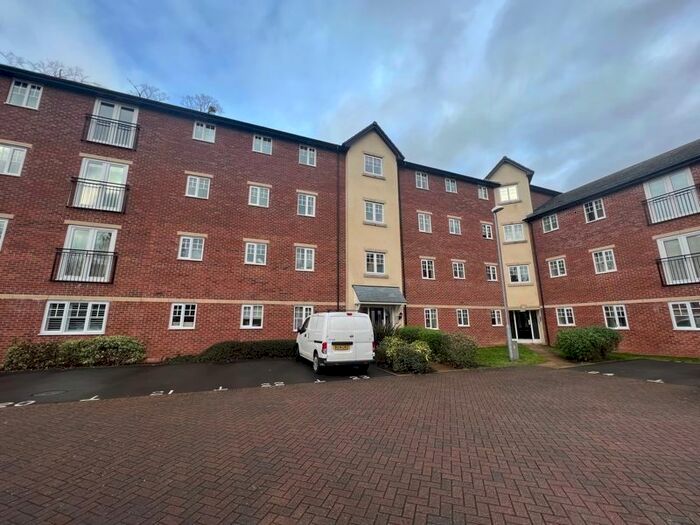 2 Bedroom Flat To Rent In Greyfriars House, Kings Court, Bridgnorth, WV15