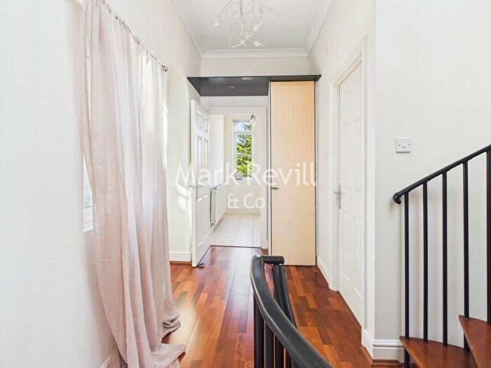 1 Bedroom Flat For Sale In Hett Close, Ardingly, RH17