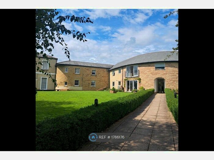 1 Bedroom Flat To Rent In Lidgett Lane, Leeds, LS8