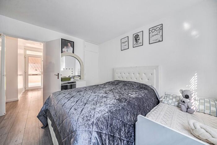 1 Bedroom Flat To Rent In Duncombe Hill, London, SE23
