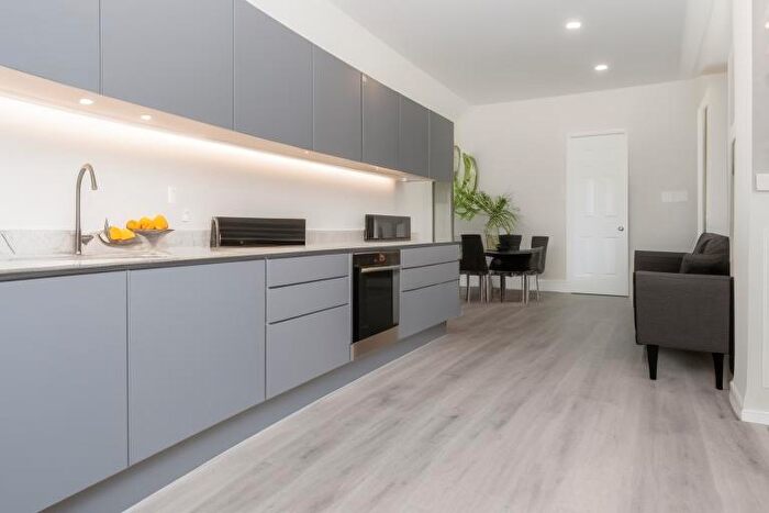 1 Bedroom Apartment To Rent In The Atrium, Linford Wood, MK14