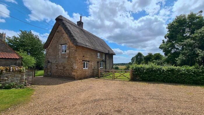 2 Bedroom Cottage To Rent In Fotheringhay, Peterborough, PE8
