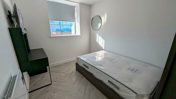 Apartment To Rent In &#;pppw, Broadgate House, Beeston, NG9