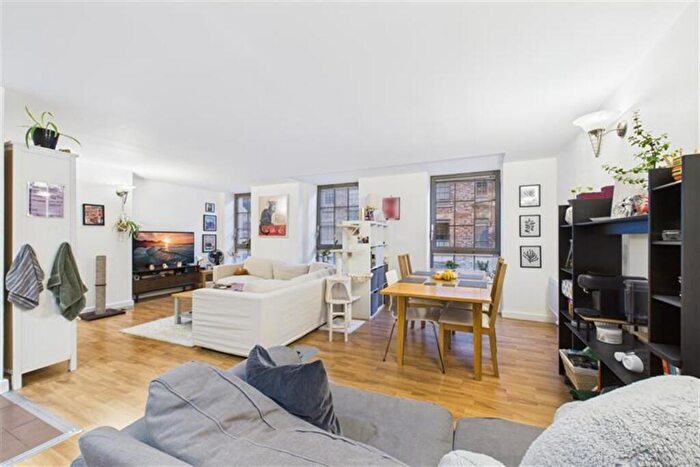 2 Bedroom Apartment For Sale In The Hicking Building, Queens Road, NG2