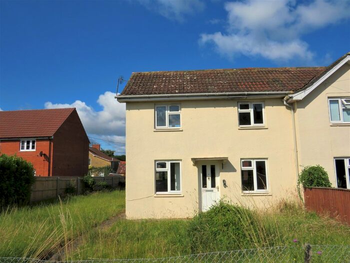 2 Bedroom Semi-Detached House For Sale In Stembridge, Martock, TA12