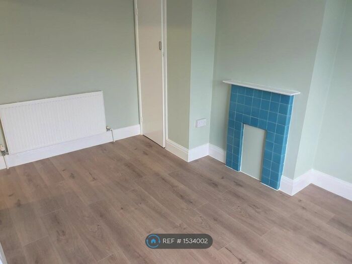 3 Bedroom Terraced House To Rent In Beverley Road, Bristol, BS7