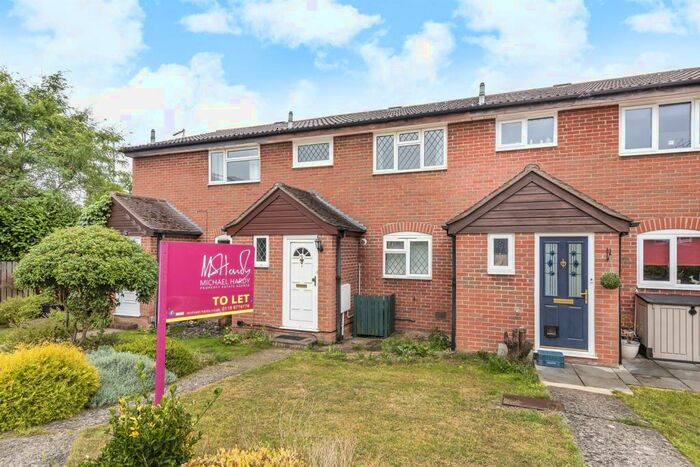 3 Bedroom Terraced House To Rent In Fleet Close, Wokingham, RG41