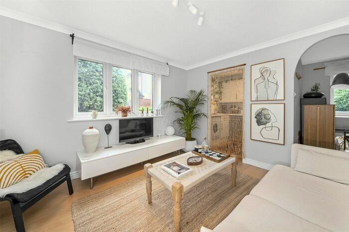 1 Bedroom Flat To Rent In John Williams Close, New Cross, SE14