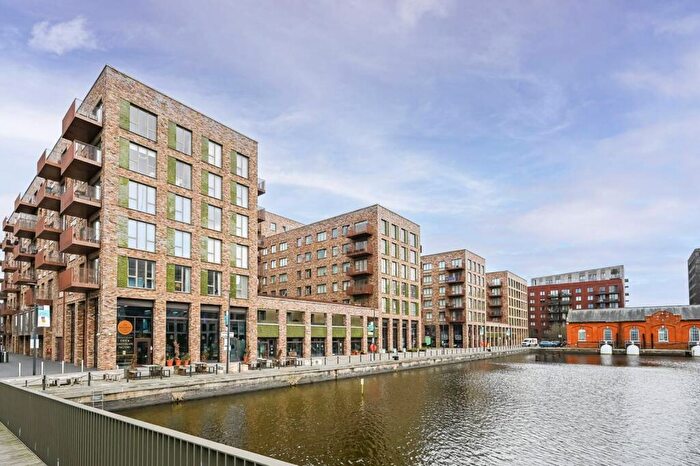 3 Bedroom Flat For Sale In Boyd Building, Gallions Reach, London, E16