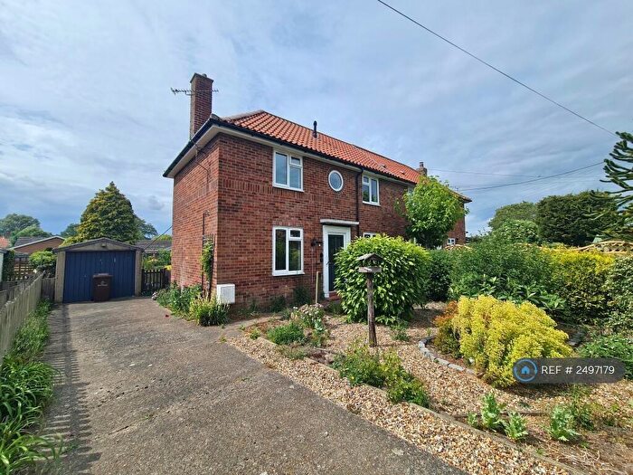3 Bedroom Semi-Detached House To Rent In Jubilee Avenue, East Harling, Norwich, NR16