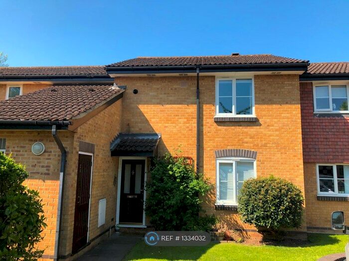 1 Bedroom Flat To Rent In Aldworth Close, Bracknell, RG12