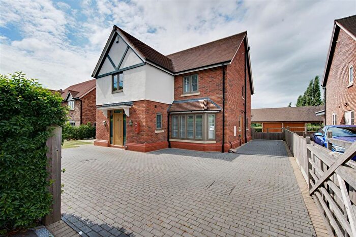 6 Bedroom Detached House For Sale In Moss Lane, Elworth, Sandbach, CW11