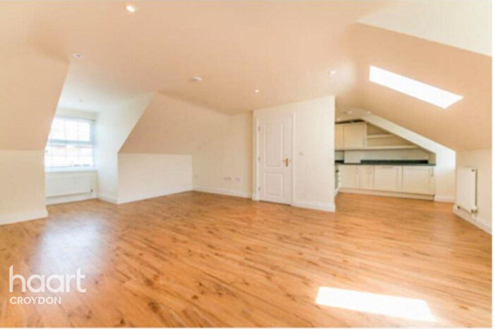 2 Bedroom Flat To Rent In Melville Avenue, South Croydon, CR2