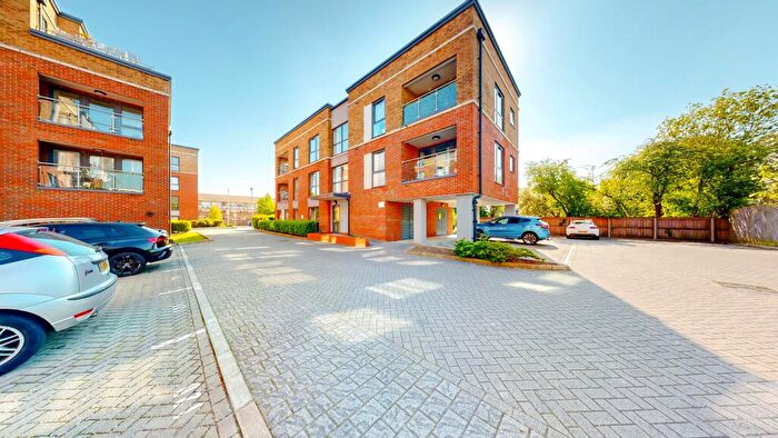 2 Bedroom Flat For Sale In Arla Place, Ruislip, HA4