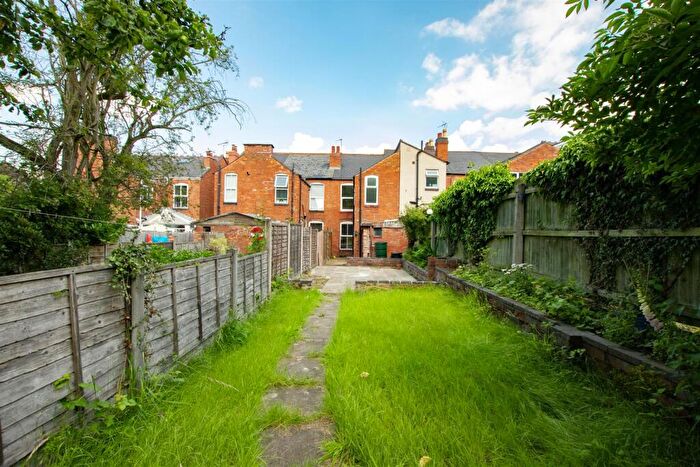 2 Bedroom House To Rent In Watford Road, Birmingham, West Midlands, B30