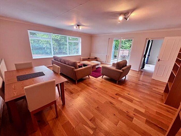 3 Bedroom Apartment To Rent In Dalebrook Court Ranmoor Sheffield, S10