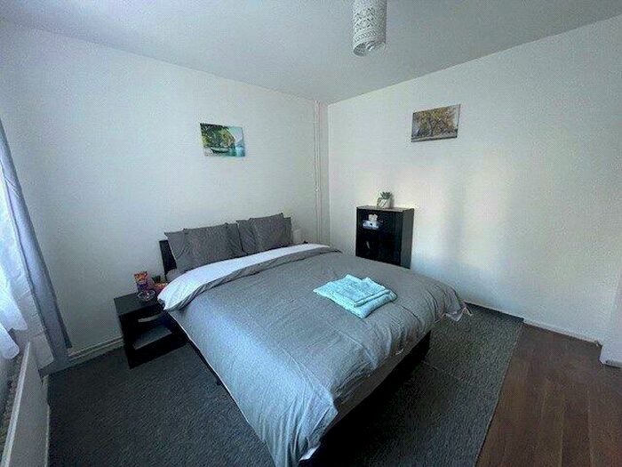 Property To Rent In Salmon Lane, London, E14