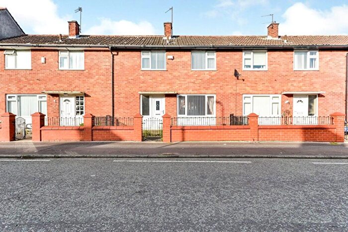 2 Bedroom Terraced House To Rent In Gerald Road, Salford, M6