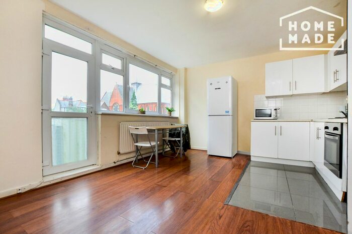 4 Bedroom Flat To Rent In Fellows Court, Homerton, E2