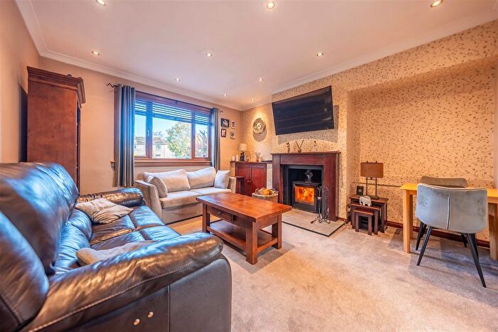 2 Bedroom Flat For Sale In Malvina Place, Perth, PH1