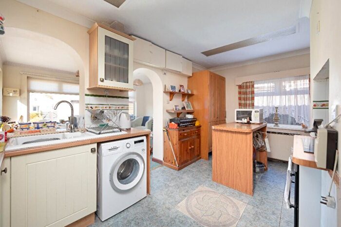 2 Bedroom Detached Bungalow For Sale In Greenway Gardens, Trowbridge, BA14