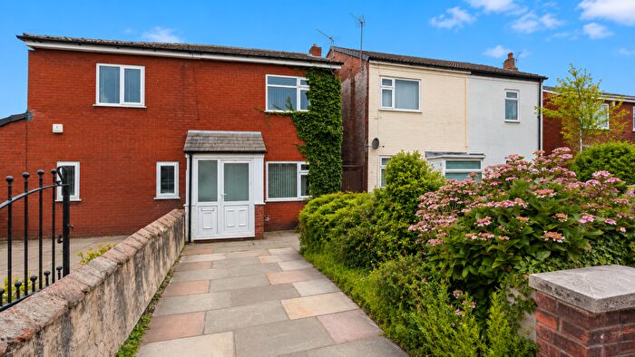 2 Bedroom Semi-Detached House To Rent In Stamford Road, Southport, PR8