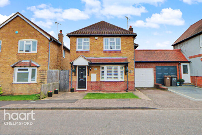 4 Bedroom Detached House For Sale In Gandalfs Ride, Chelmsford, CM3