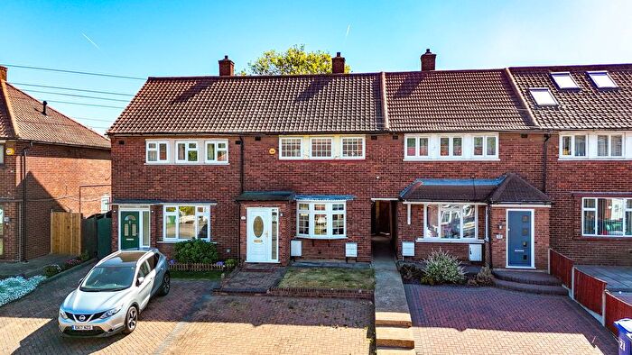 2 Bedroom Terraced House For Sale In Cullen Square, South Ockendon, RM15