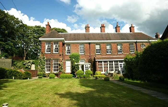 2 Bedroom Flat To Rent In Wensley Drive, Chapel Allerton, Leeds, LS7