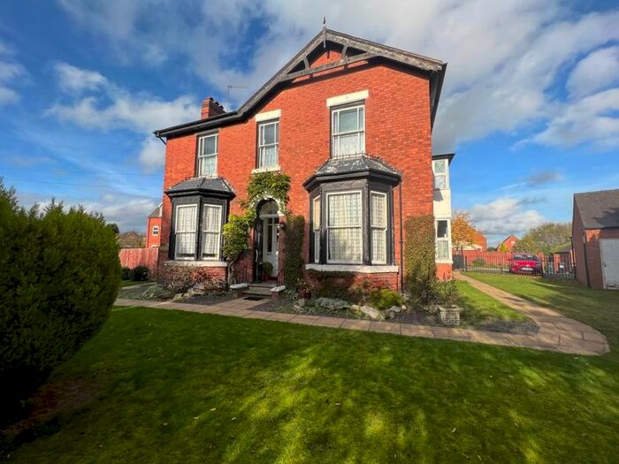 Houses for sale & to rent in WV6 9AD, St Michaels Court, Tettenhall