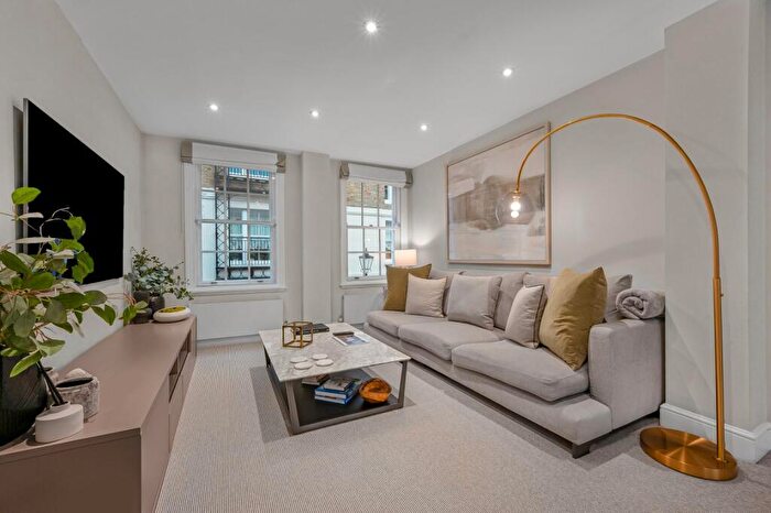 2 Bedroom Mews For Sale In Cornwall Terrace Mews, Regent's Park, NW1