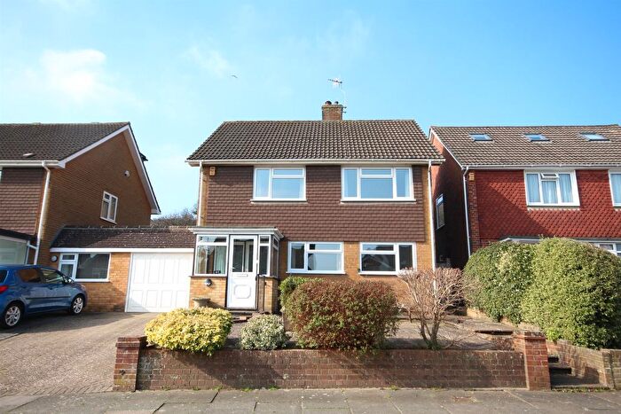 3 Bedroom Detached House To Rent In Brangwyn Drive, Patcham, Brighton, BN1