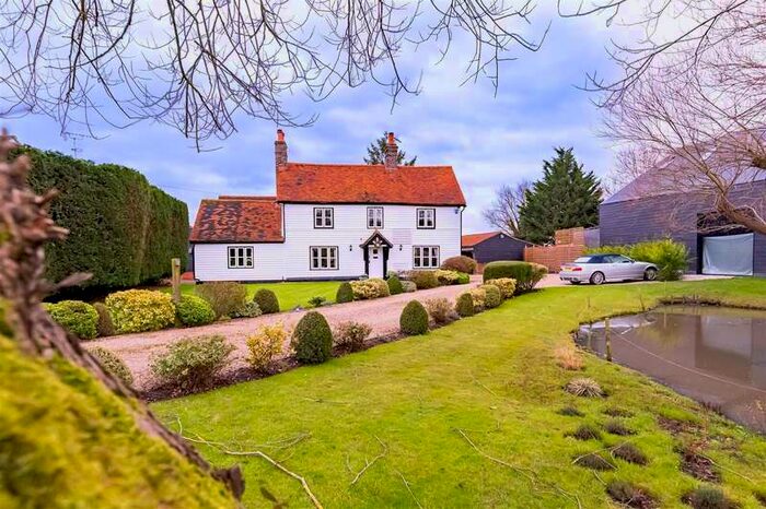 4 Bedroom Detached House For Sale In Glovers Lane, Hastingwood., CM17