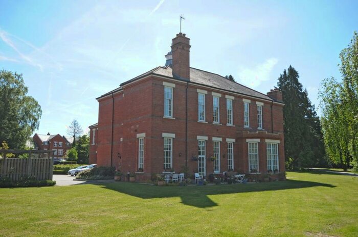 2 Bedroom Flat To Rent In Beningfield Drive London Colney, AL2