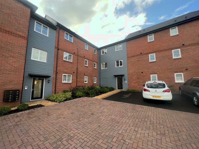 2 Bedroom Apartment To Rent In Bolsover Drive, Stafford, ST16