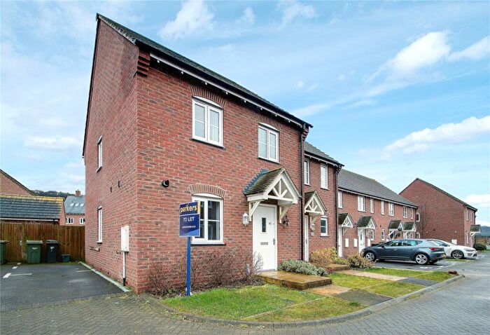 3 Bedroom Semi-Detached House To Rent In Chalkpit Lane, Chinnor, OX39